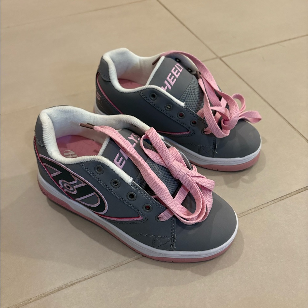 Heelys Kids Sneakers in Gray and Pink